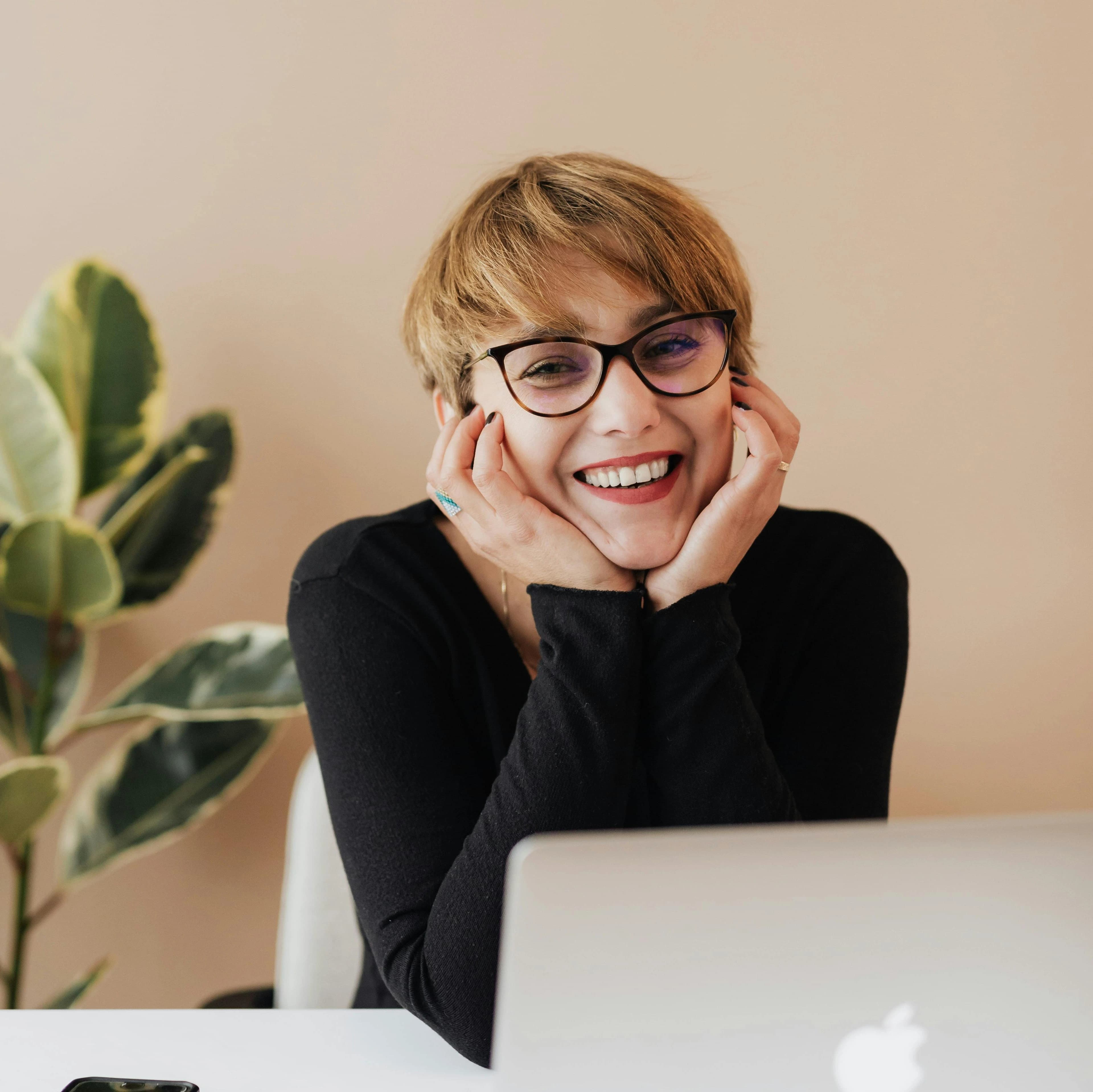 Lighting Secrets: How to Look Amazing in Every Dating App Photo